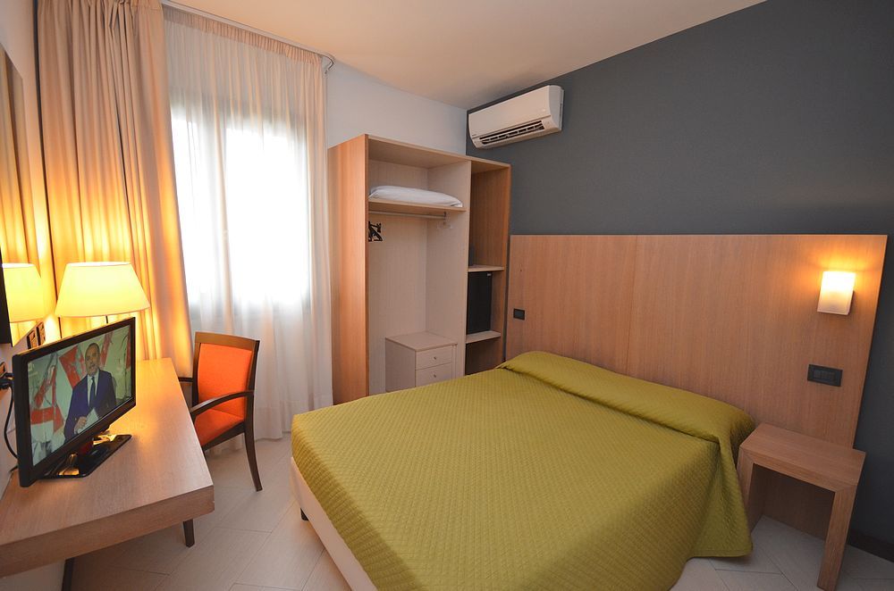 Villa Faro Rooms