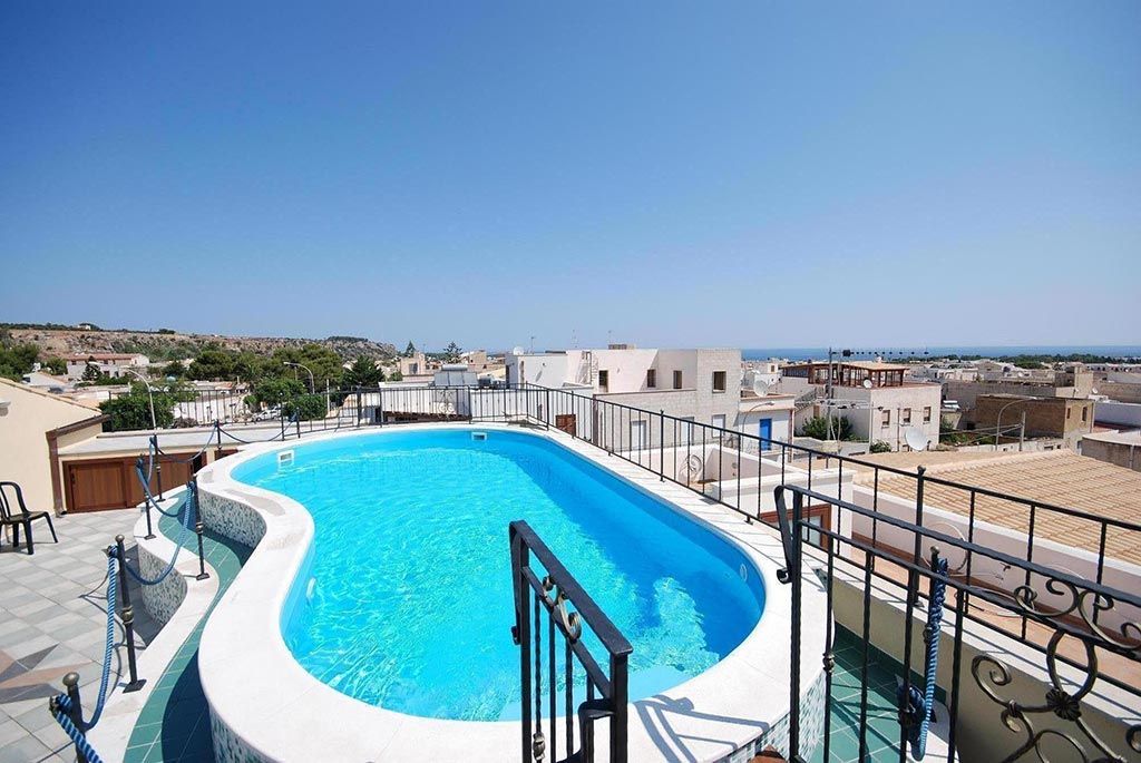 Blue Sea B & B