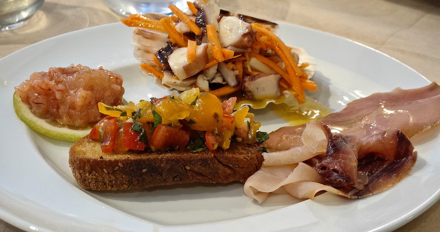 Home Restaurant "Al Cantuccio" - Castelluzzo