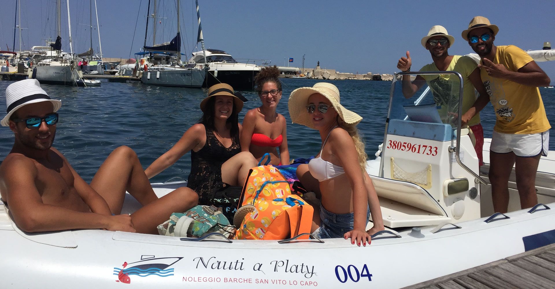 Excursiones en barco y alquiler de dinghys en Nautica Platy