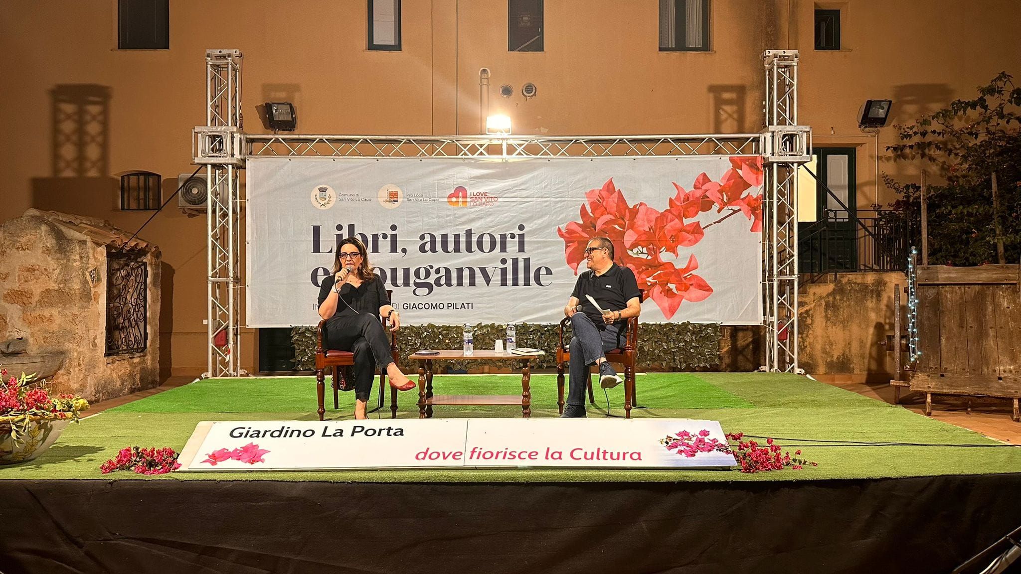 Libri, autori e bouganville