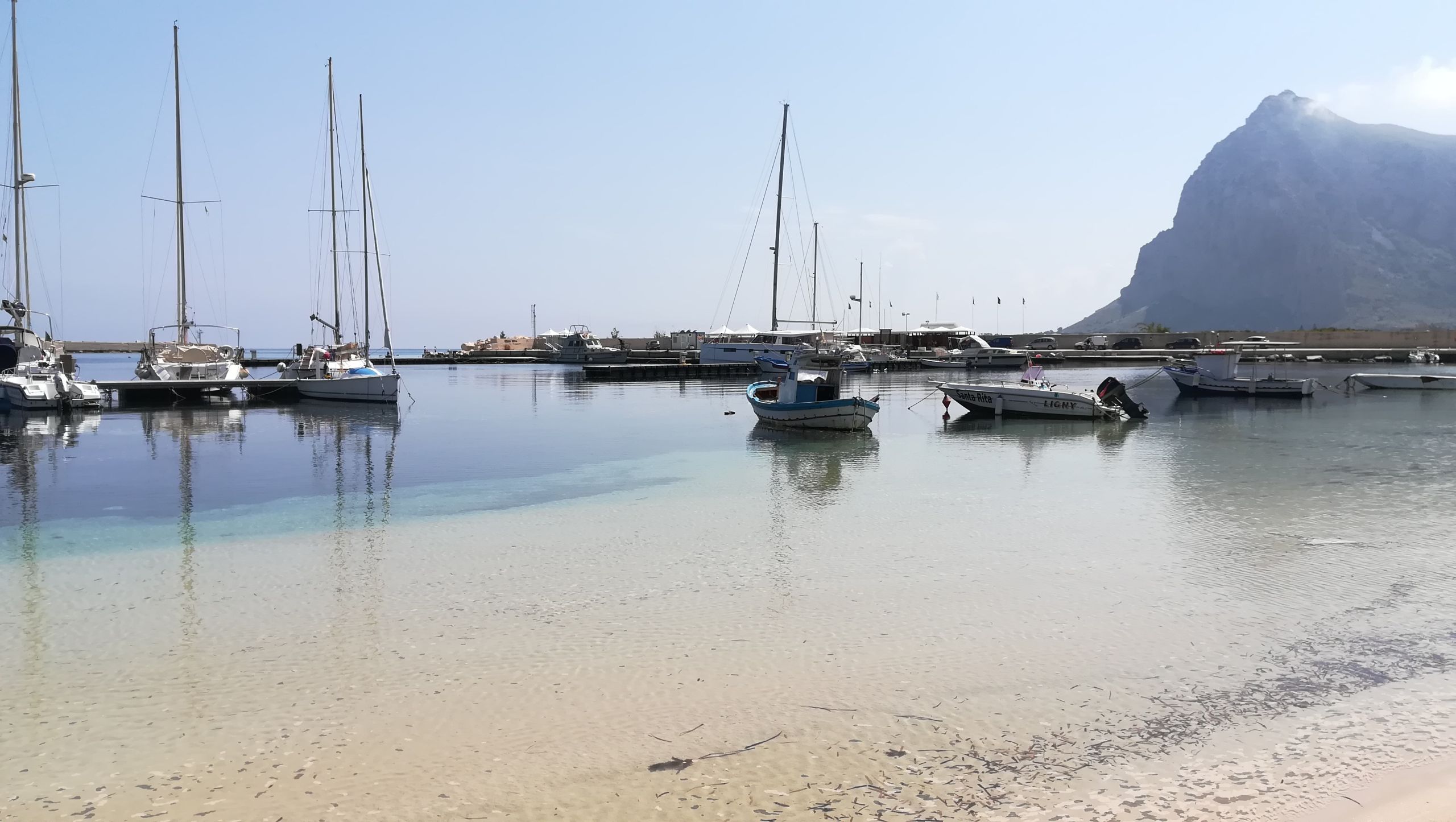 Excursiones en barco y alquiler de dinghys en Nautica Platy
