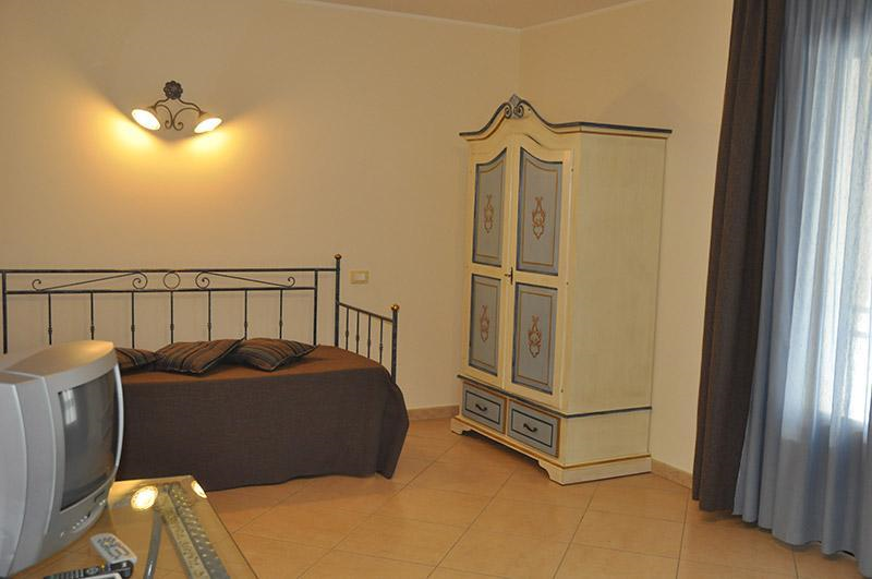Attinia B & B