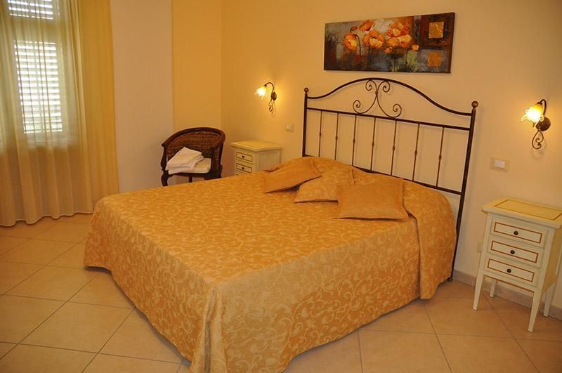 Attinia B & B
