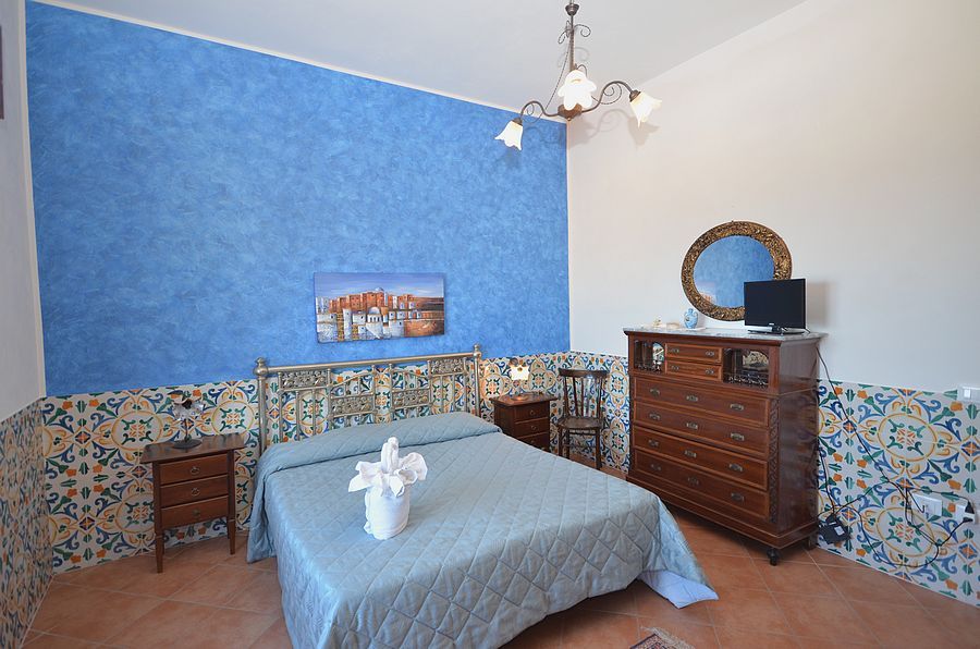 B & B Ambra